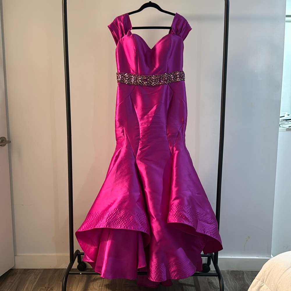 Mac Duggal pink gown